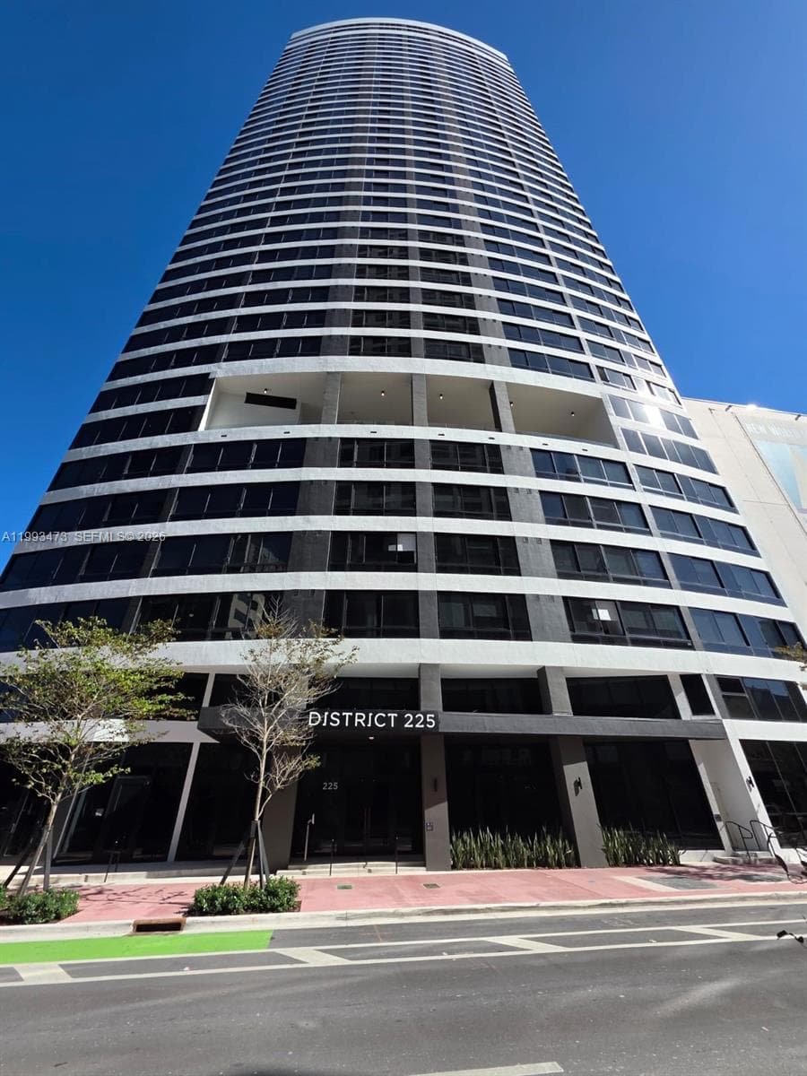 225 N Miami Ave # 910, Miami, FL 33128