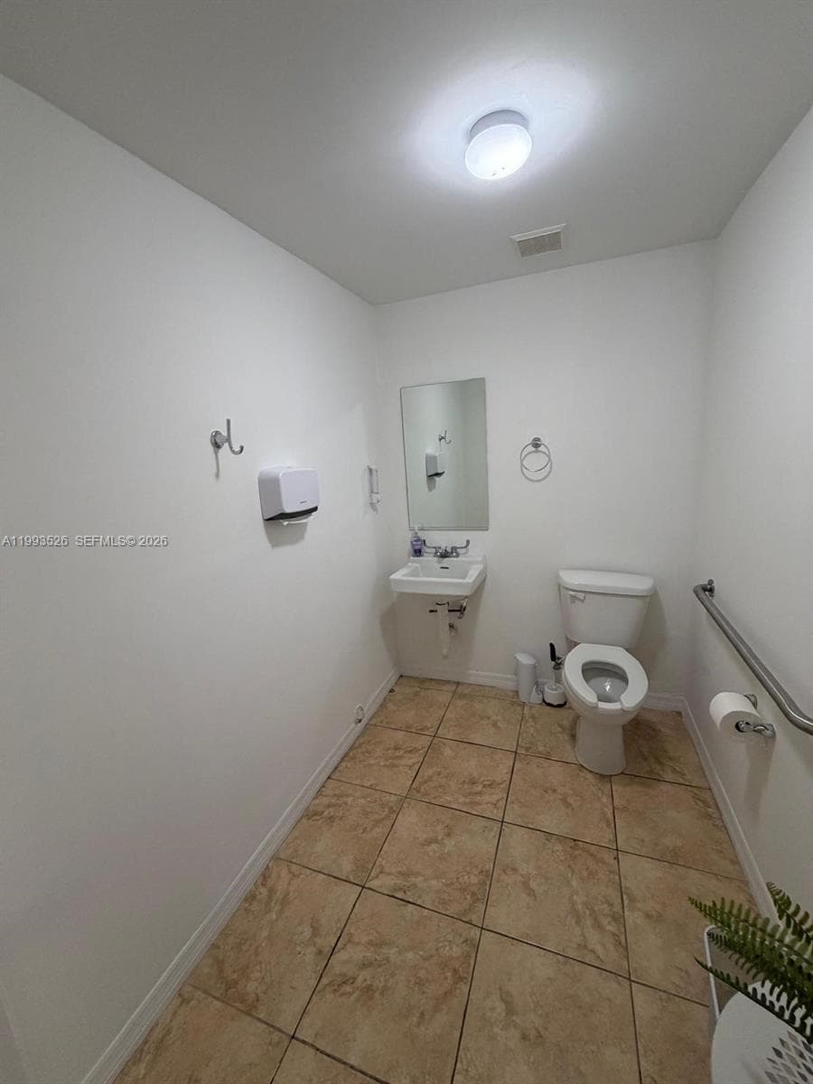 4616 NW 133rd St # 4616, Opa-Locka, FL 33054 — zdjęcie 5