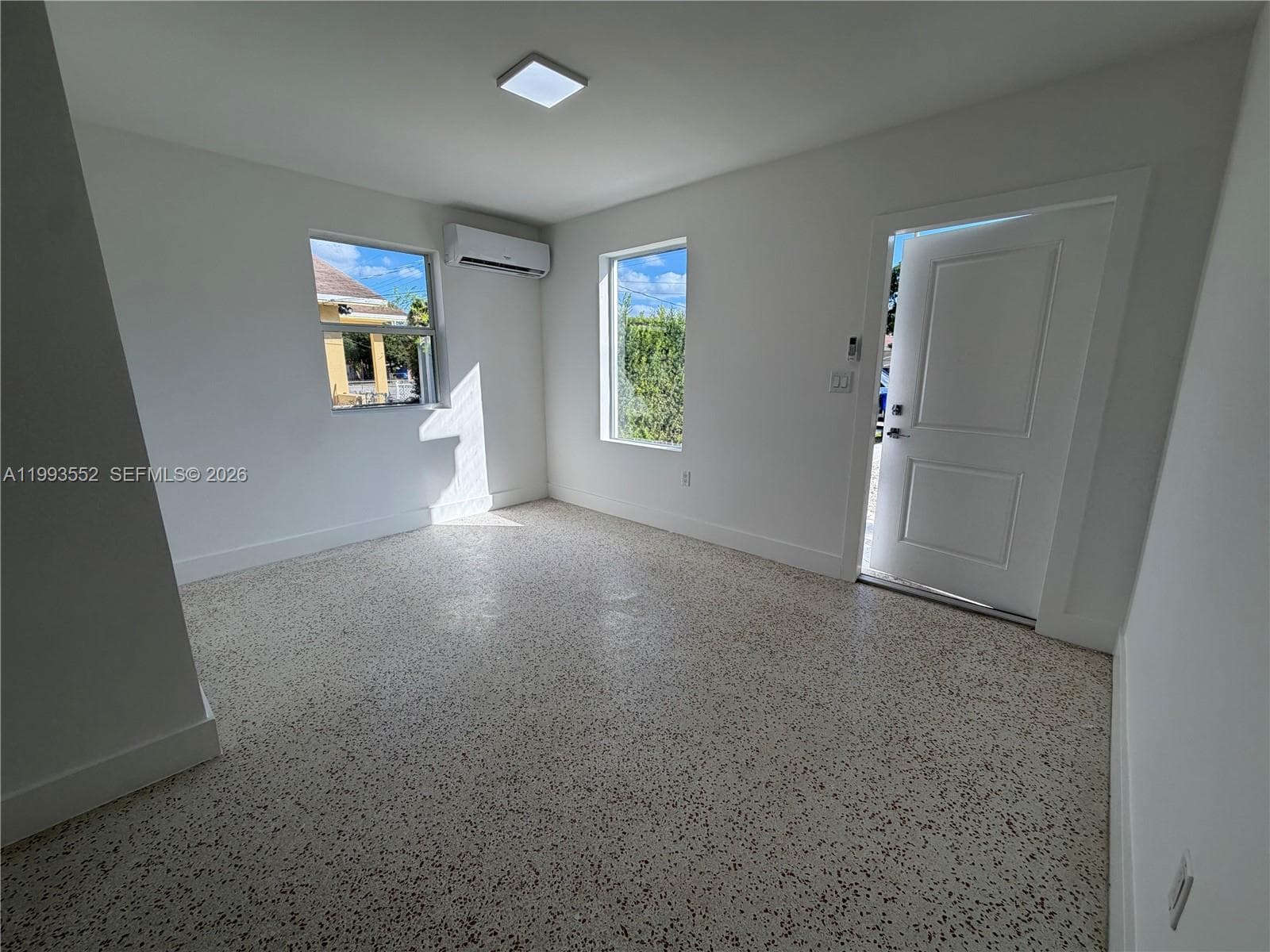 2784 SW 31st Pl, Miami, FL 33133 — zdjęcie 5