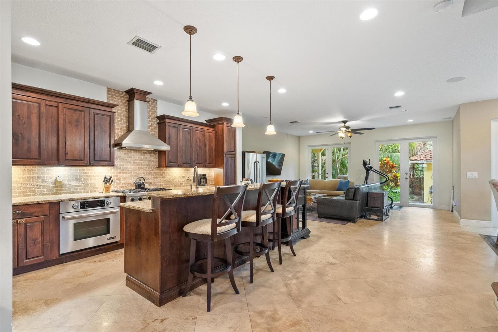 218 N Palmway, FL 33460 — zdjęcie 5