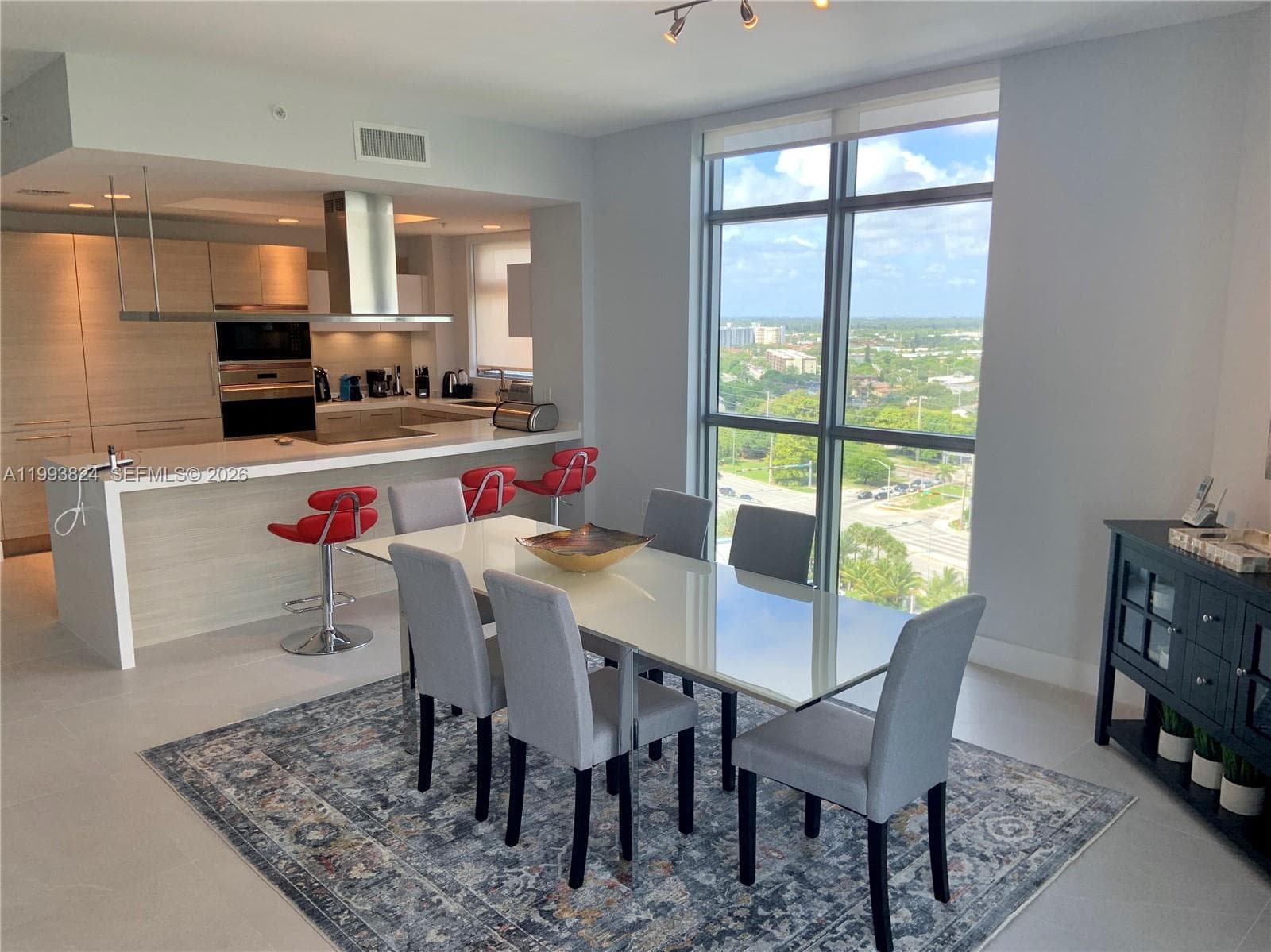 17301 Biscayne Blvd # 1602, North Miami Beach, FL 33160 — zdjęcie 4