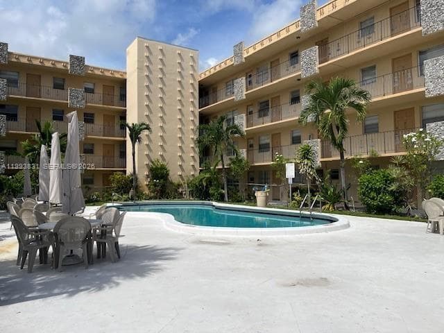 2145 Pierce St # 403, Hollywood, FL 33020