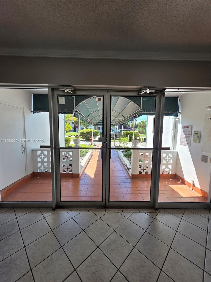 4751 NW 21st St # 106, Lauderhill, FL 33313 — zdjęcie 3