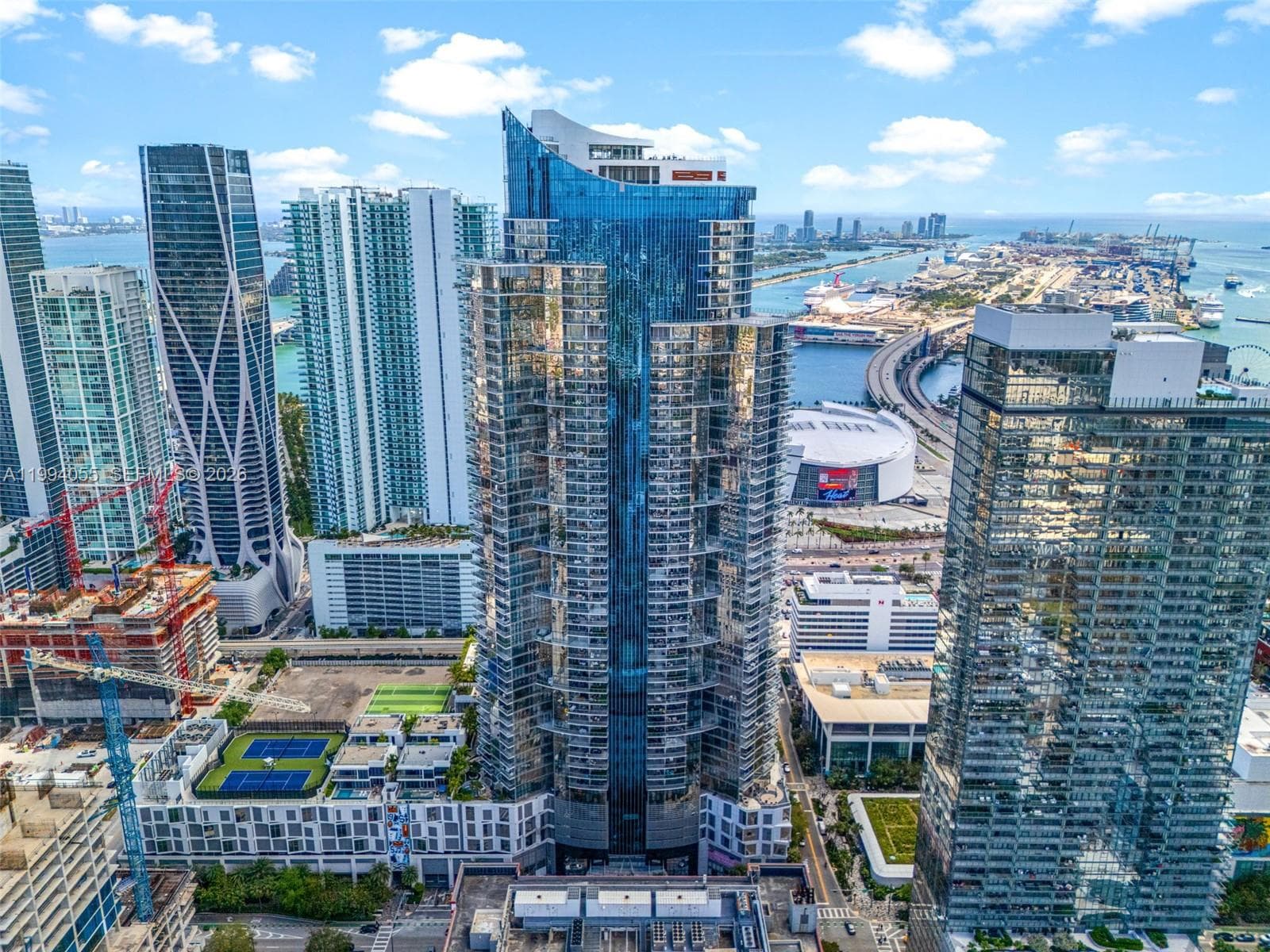 851 NE 1st Ave # 1205, Miami, FL 33132