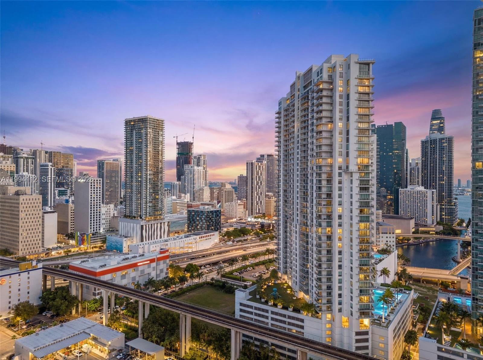 90 SW 3rd St # 1105, Miami, FL 33130