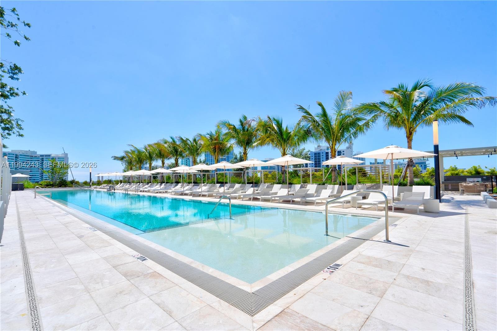 580 72nd St # 1708, Miami Beach, FL 33141 — zdjęcie 3