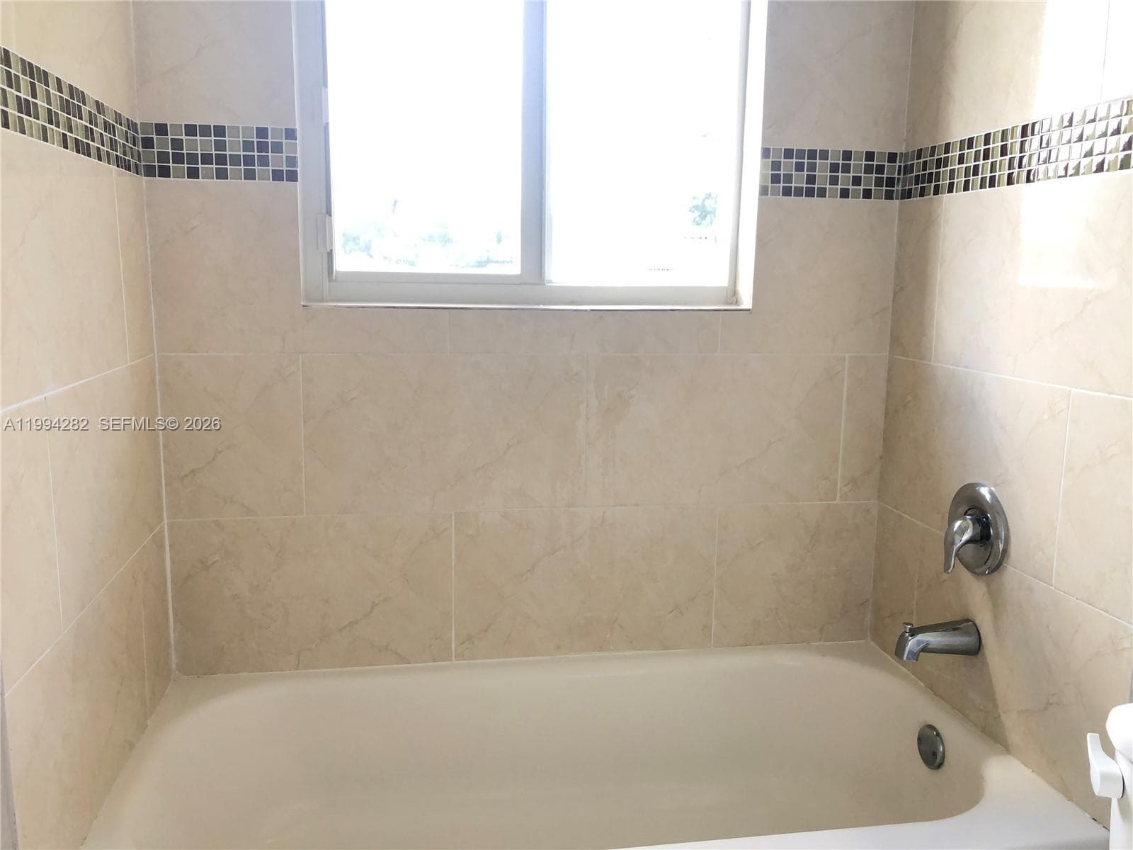 1940 Washington Ave # 11, Opa-Locka, FL 33054 — zdjęcie 2