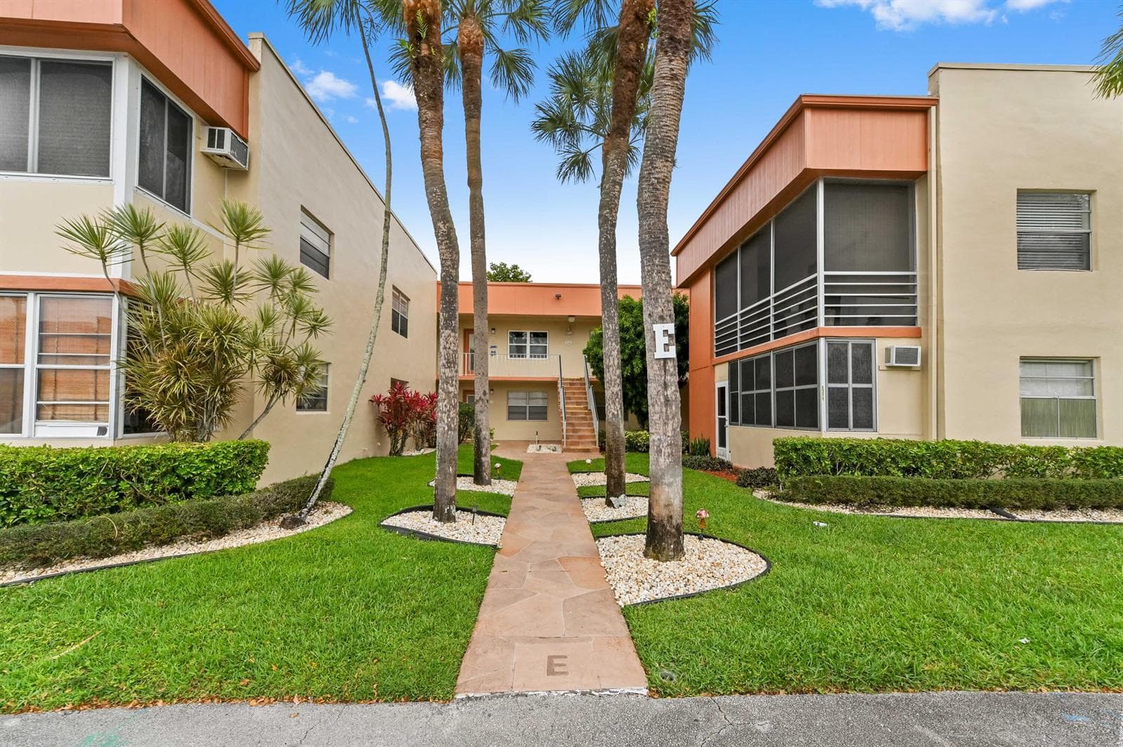 211 Piedmont E, Delray Beach, FL 33484 — zdjęcie 2