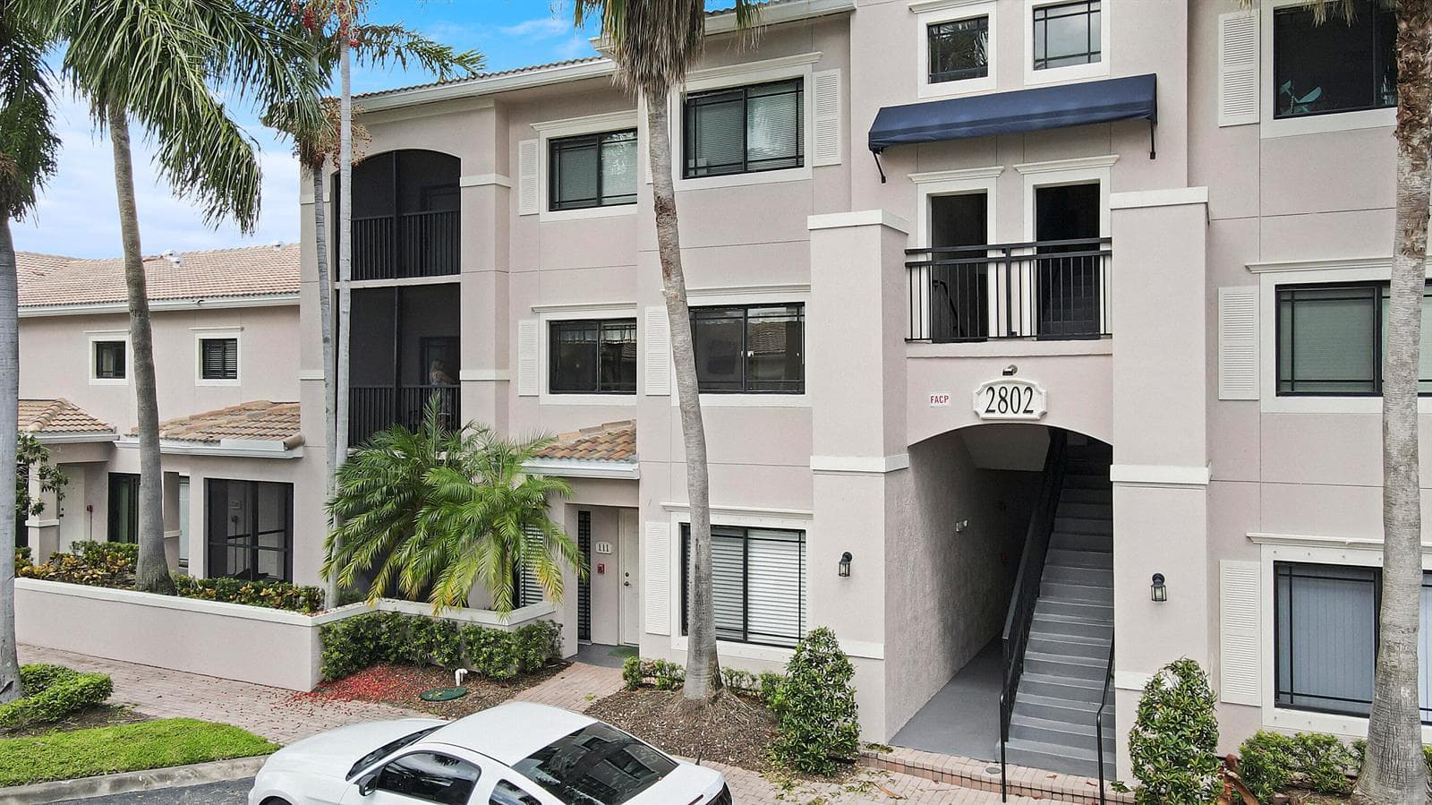 2802 Sarento Place # 204, Palm Beach Gardens, FL 33410