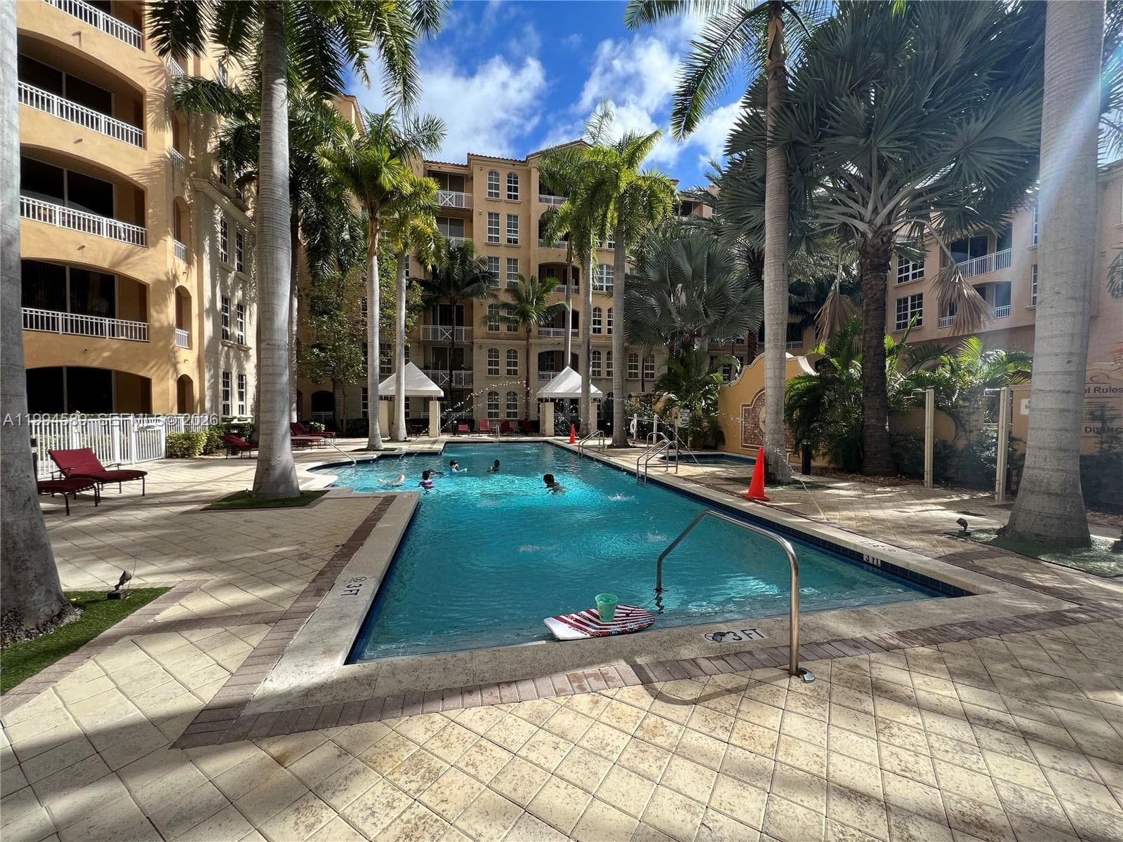 3001 NE 185th St # 122, Aventura, FL 33180 — zdjęcie 5