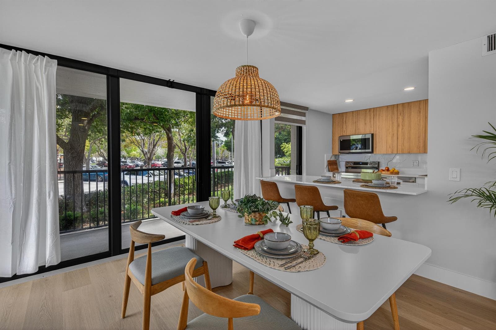 1301 River Reach Drive # 110, Fort Lauderdale, FL 33315 — zdjęcie 3