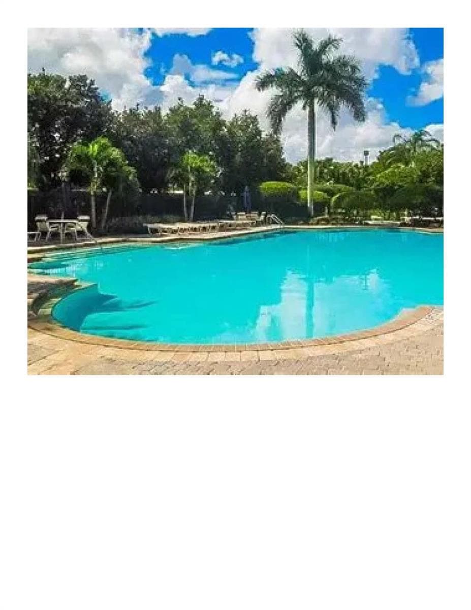 112 Lancaster Way, Royal Palm Beach, FL 33414 — zdjęcie 2