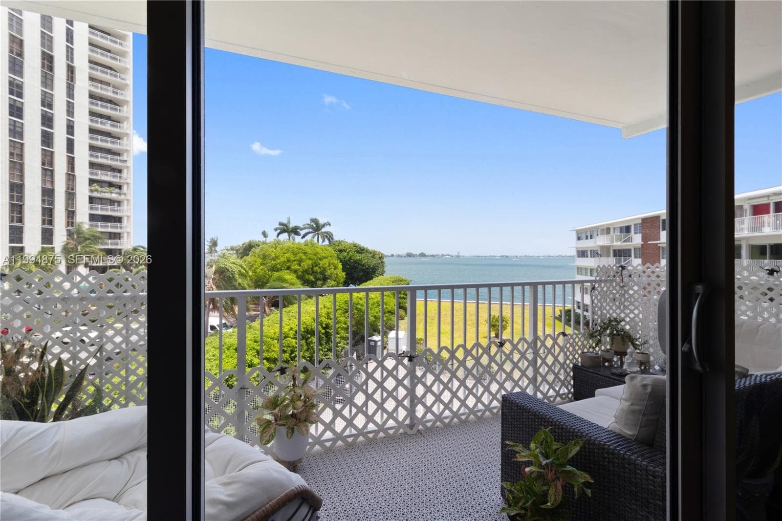 1700 NE 105th # 408, Miami Shores, FL 33138 — zdjęcie 3
