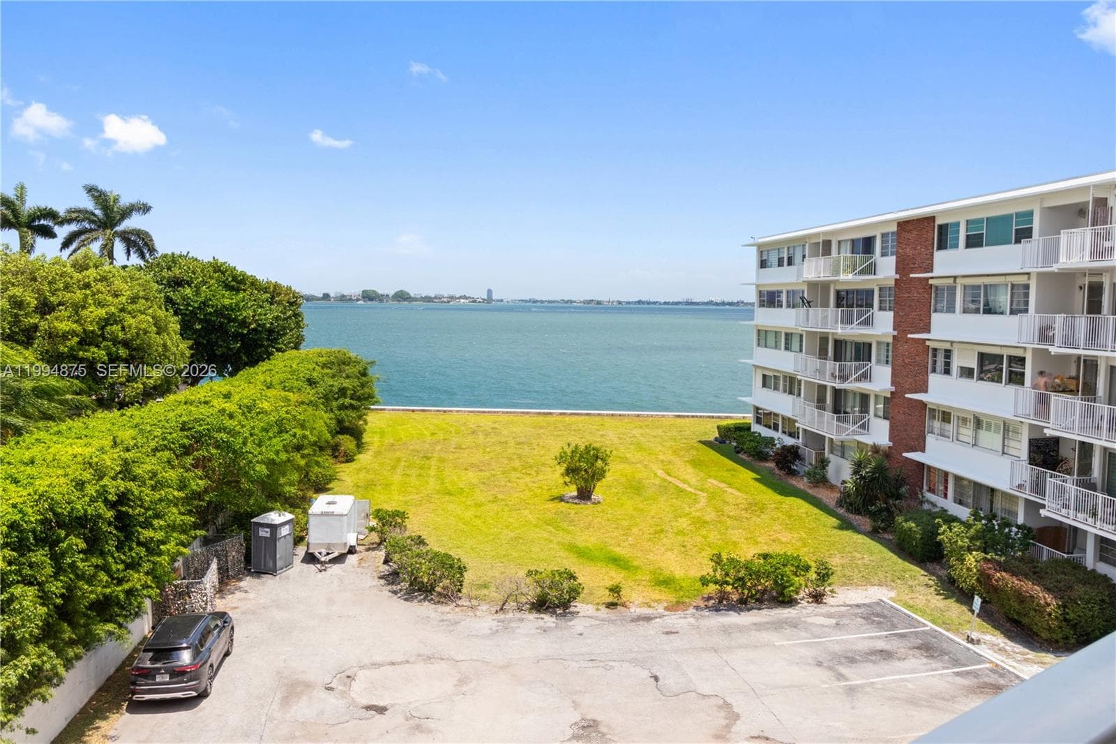 1700 NE 105th # 408, Miami Shores, FL 33138 — zdjęcie 4