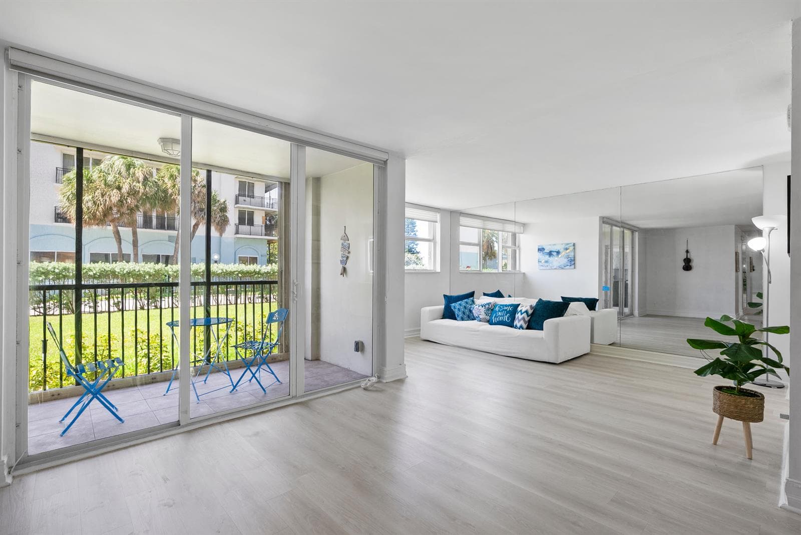 1239 Hillsboro Mile # 105, Hillsboro Beach, FL 33062 — zdjęcie 2