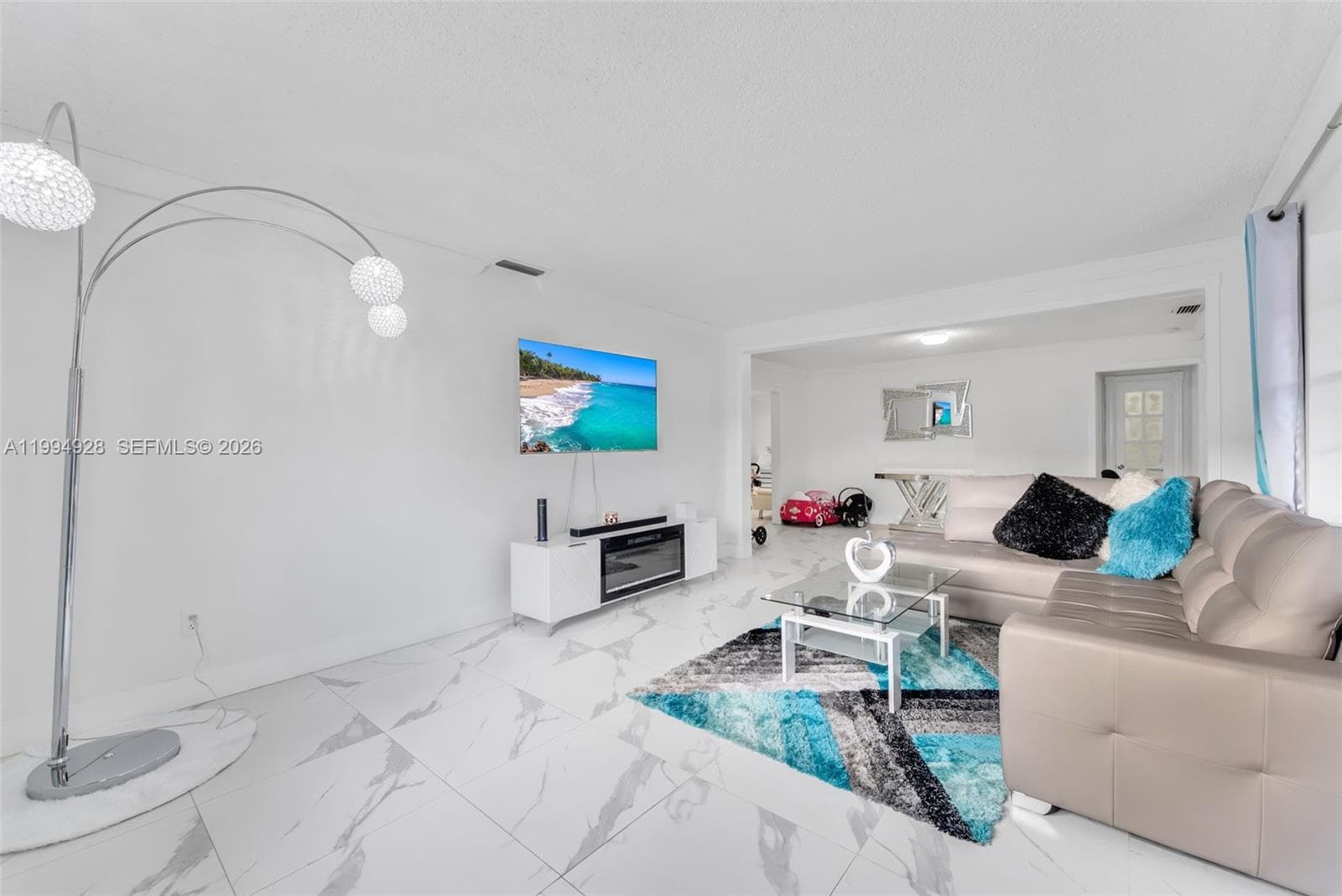 8820 SW 27th St, Miami, FL 33165 — zdjęcie 3