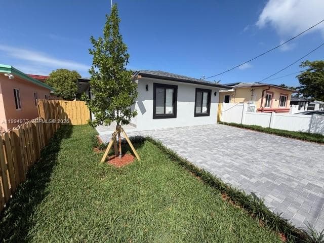 644 NW 6th Ct, Hallandale Beach, FL 33009 — zdjęcie 2