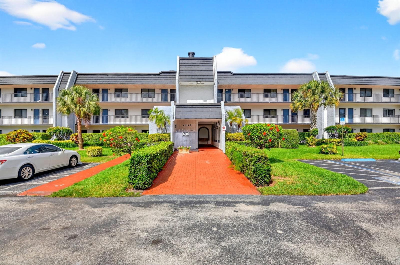 4248 Deste Court # 304, Lake Worth, FL 33467 — zdjęcie 2