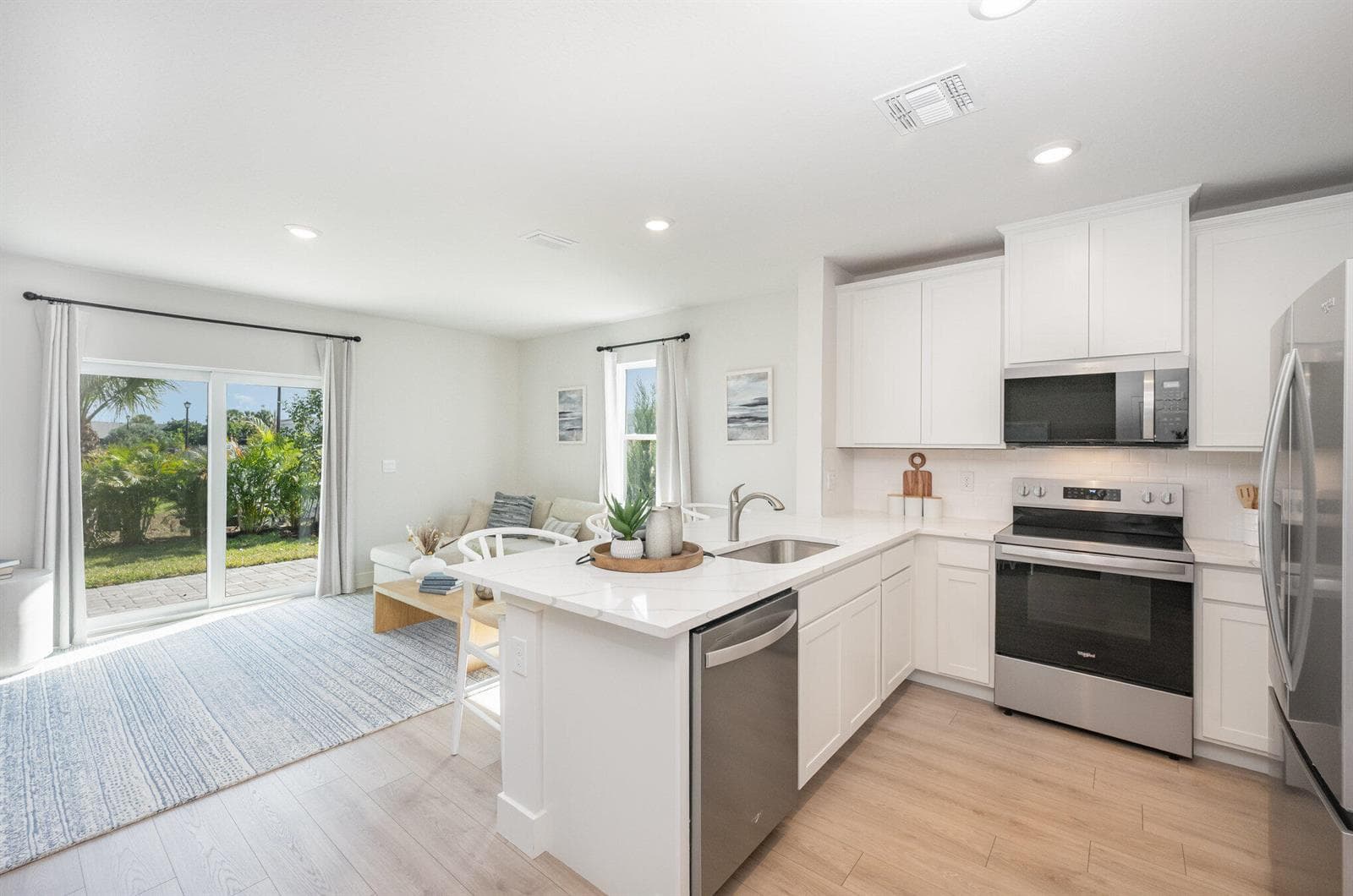 8156 Cobblestone Drive, Fort Pierce, FL 34945 — zdjęcie 2