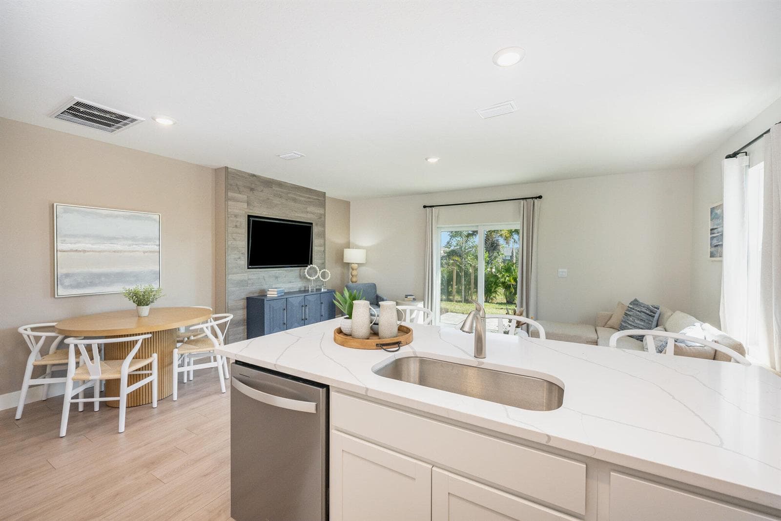 8168 Cobblestone Drive, Fort Pierce, FL 34945 — zdjęcie 5