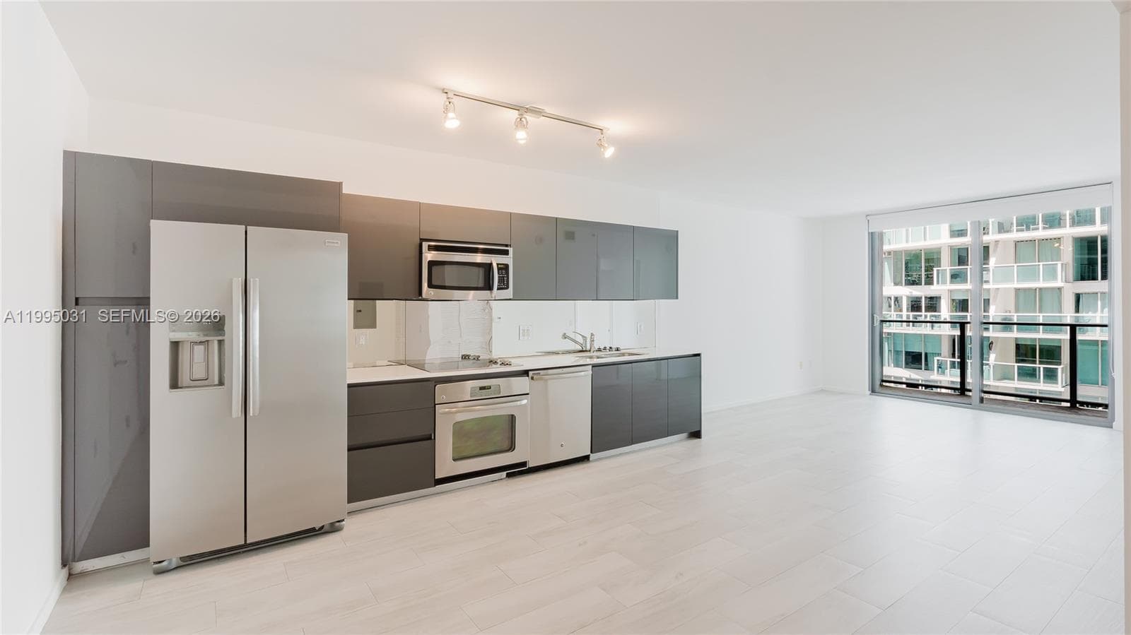 31 SE 6th St # 1906, Miami, FL 33131 — zdjęcie 3