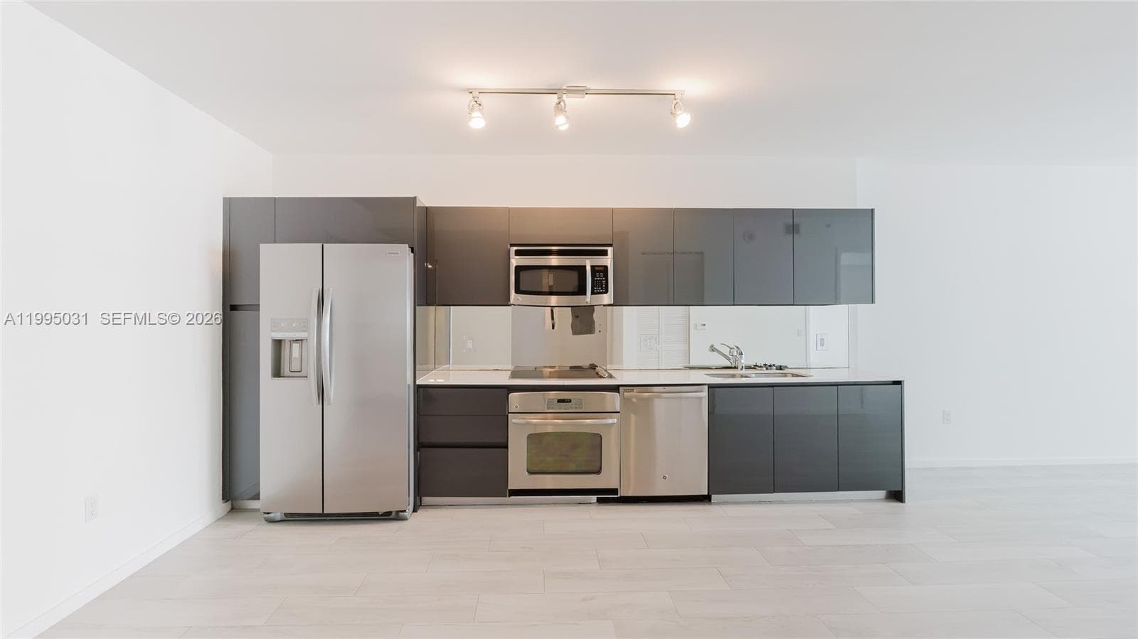 31 SE 6th St # 1906, Miami, FL 33131 — zdjęcie 4