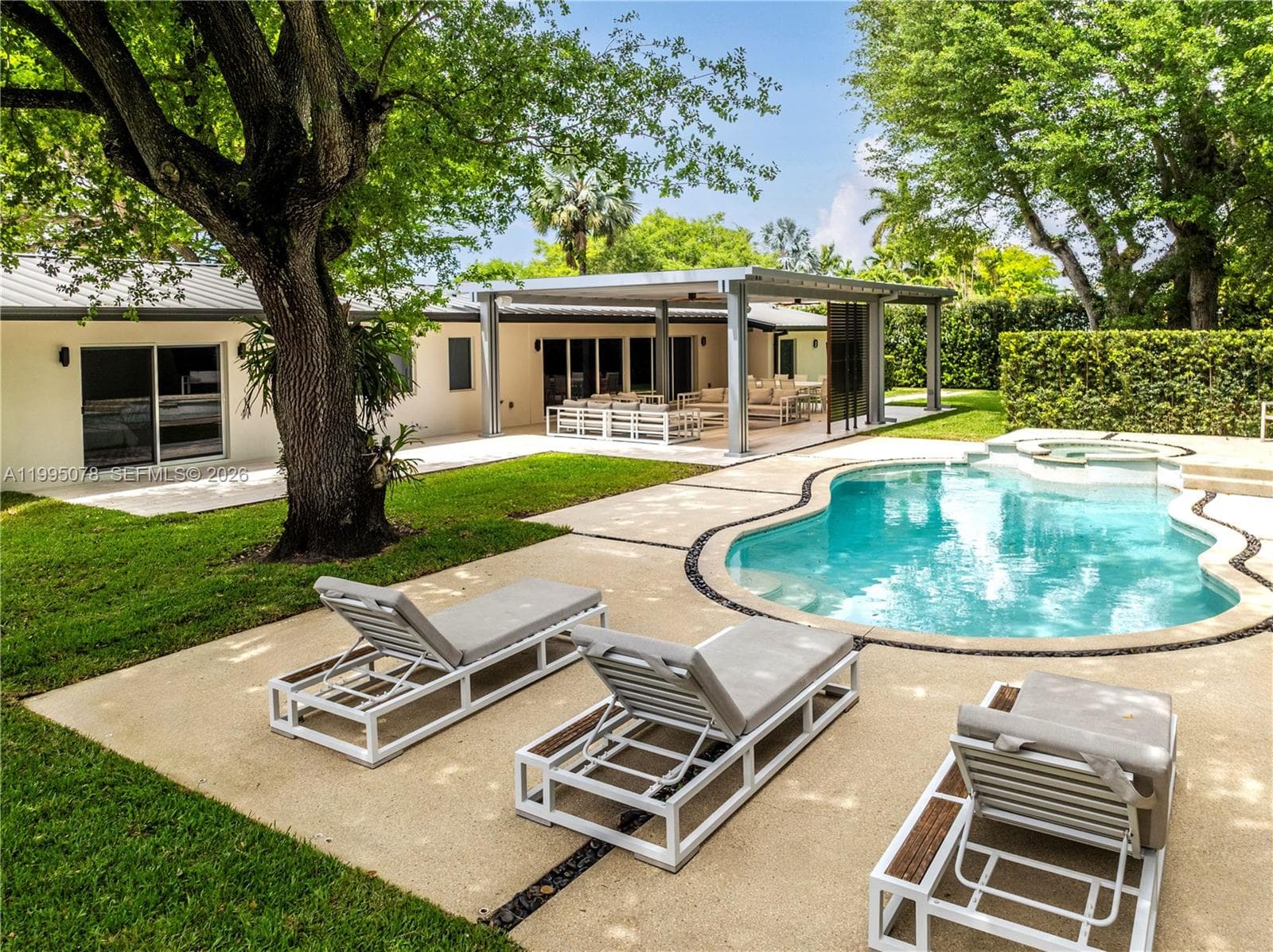 8525 SW 54th Ct, Miami, FL 33143 — zdjęcie 2