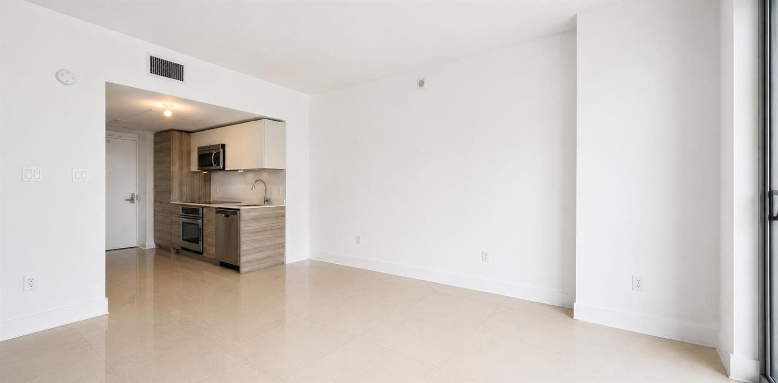 1300 Brickell Bay Drive # 1005, Miami, FL 33131 — zdjęcie 3