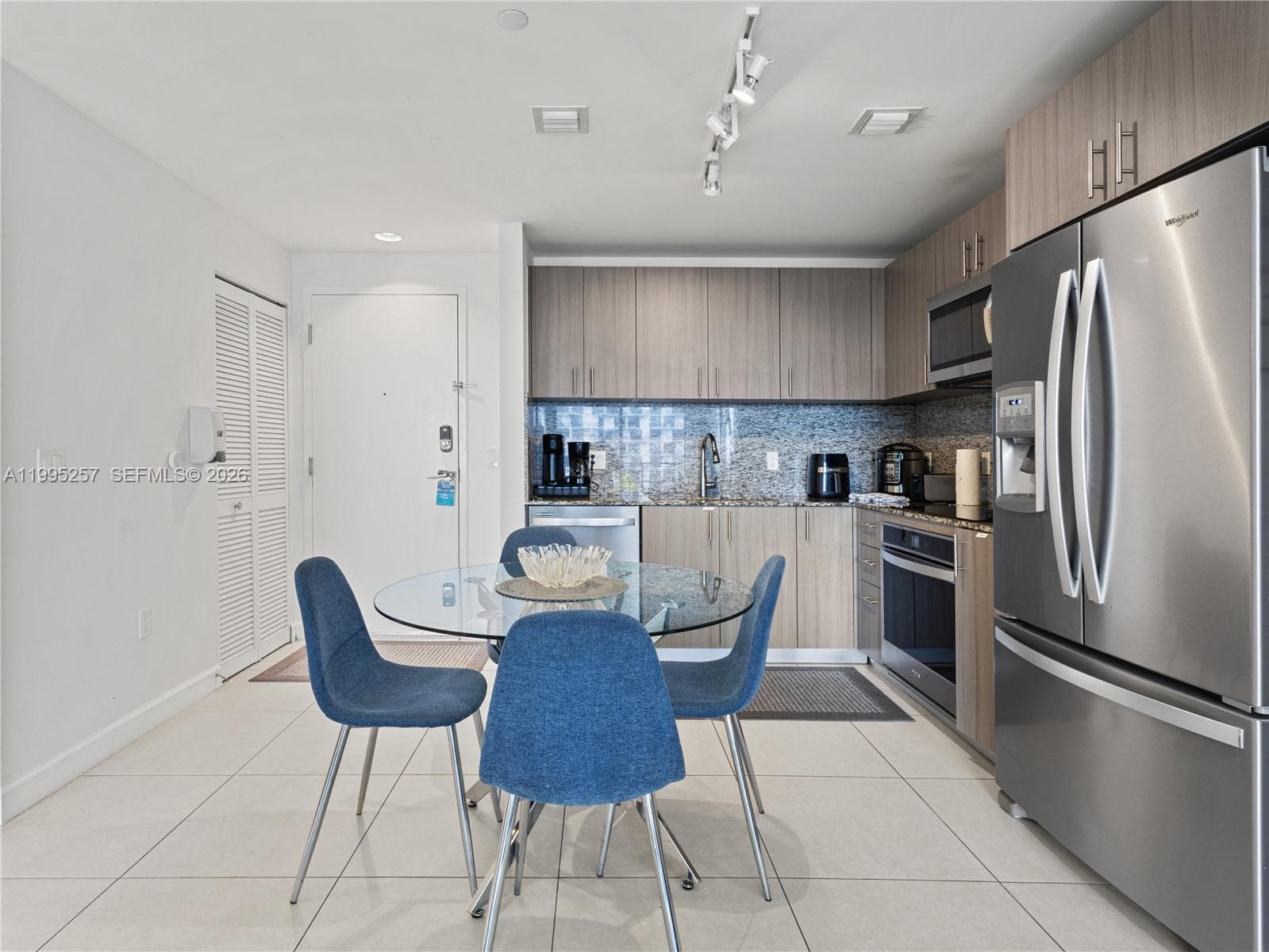 5350 NW 84th Ave # 614, Doral, FL 33166 — zdjęcie 5