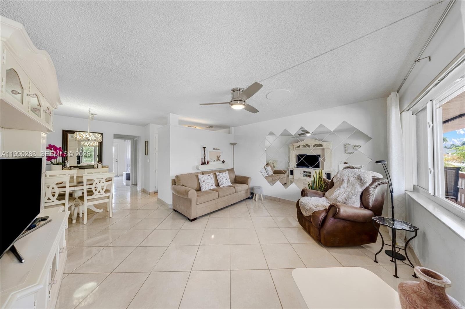 1015 SW 11th Ave # 15K, Hallandale Beach, FL 33009