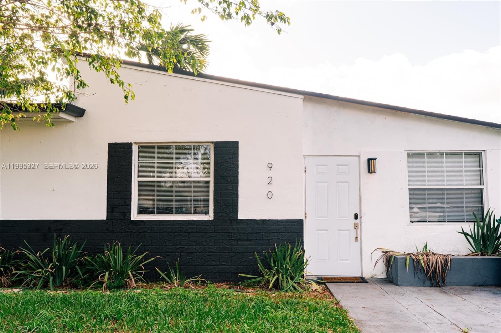 920 NW 84th St, Miami, FL 33150 — zdjęcie 2