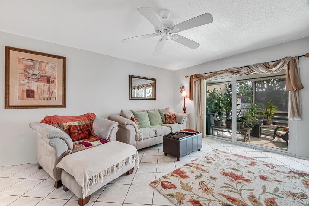 12022 W Greenway Drive # 204, Royal Palm Beach, FL 33411 — zdjęcie 3