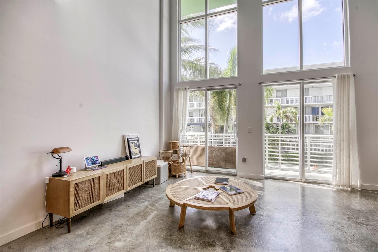 108 Lake Avenue # 202, FL 33460 — zdjęcie 4