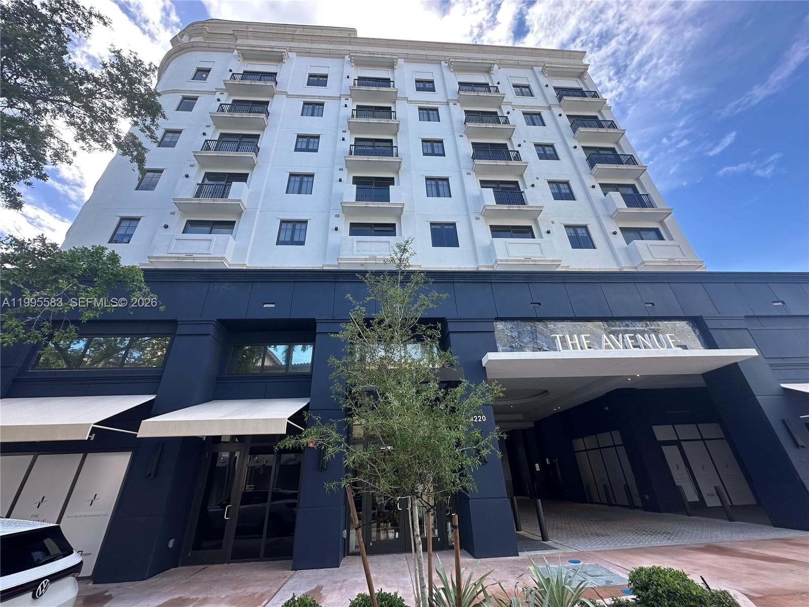 4220 Laguna St # 308, Coral Gables, FL 33146