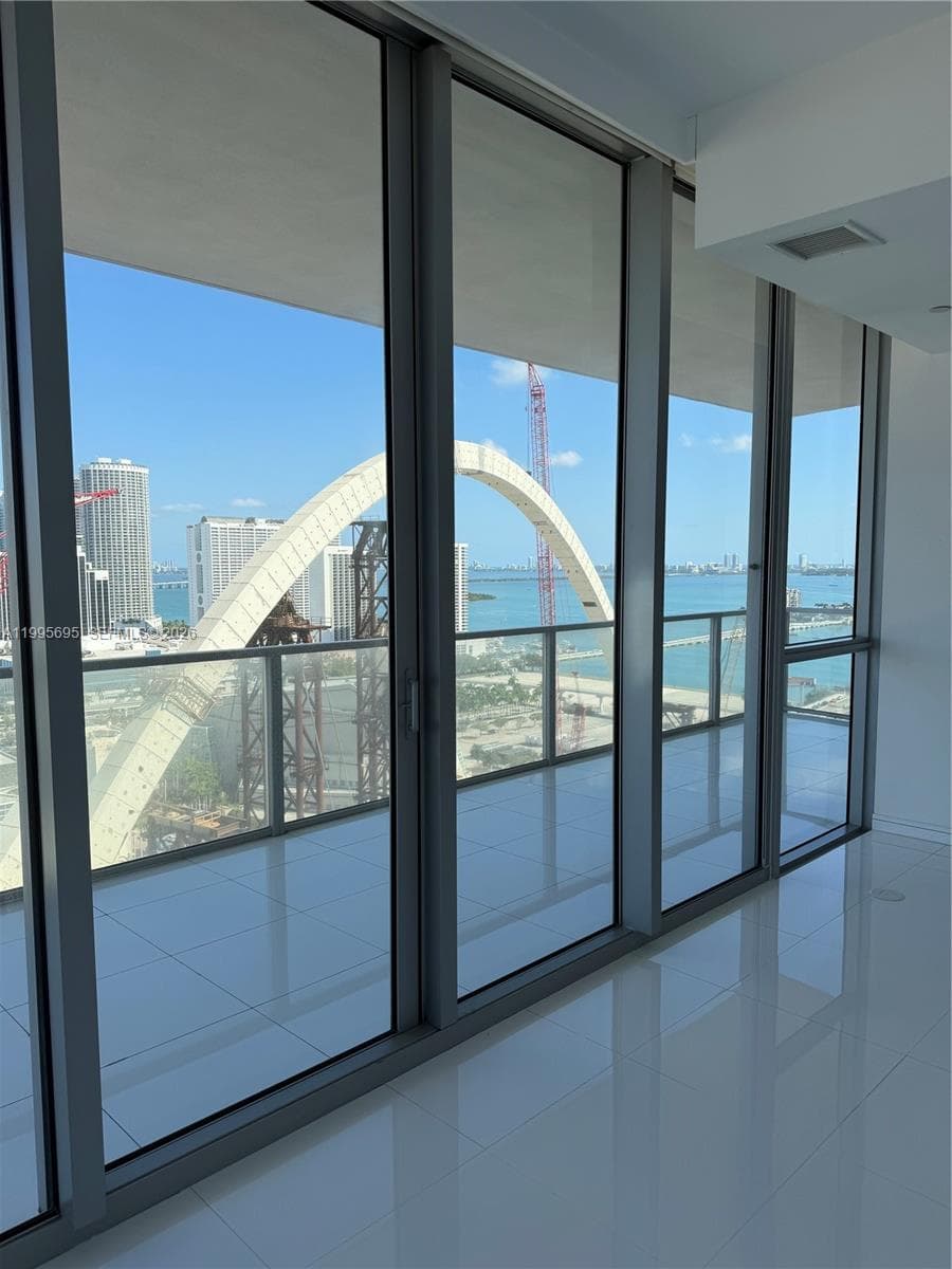 1100 Biscayne Blvd # 2605, Miami, FL 33132 — zdjęcie 4