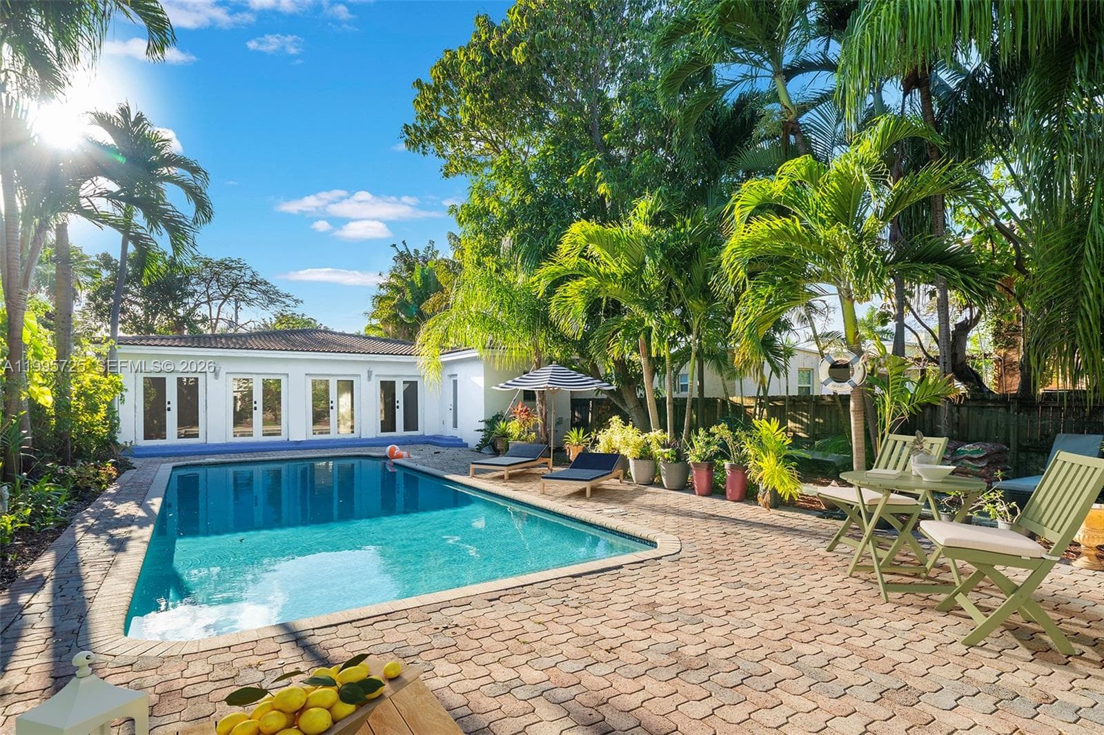 3755 Royal Palm Ave, Miami Beach, FL 33140 — zdjęcie 2