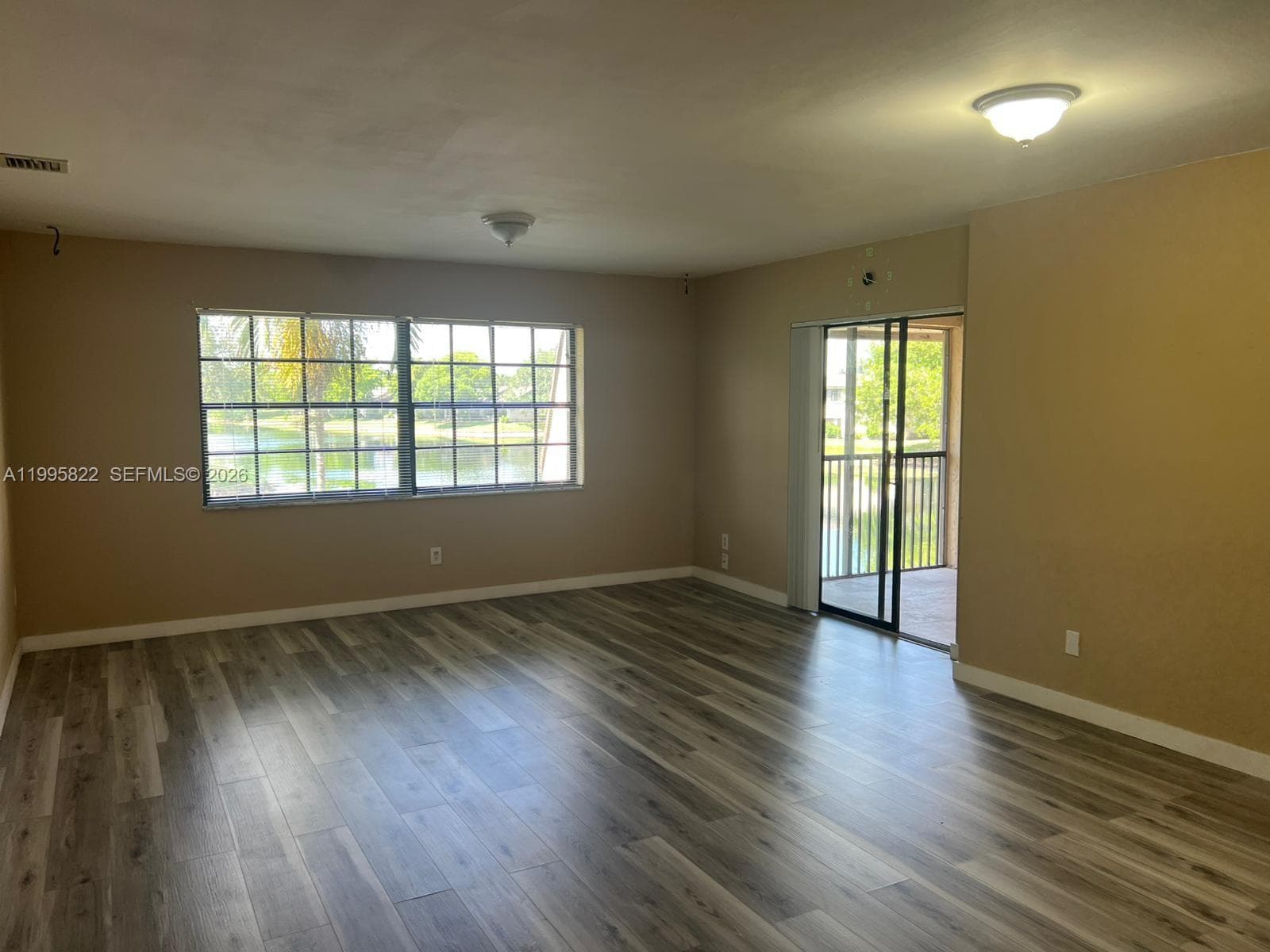 3655 NW 94th Ave # 8H, Sunrise, FL 33351 — zdjęcie 2