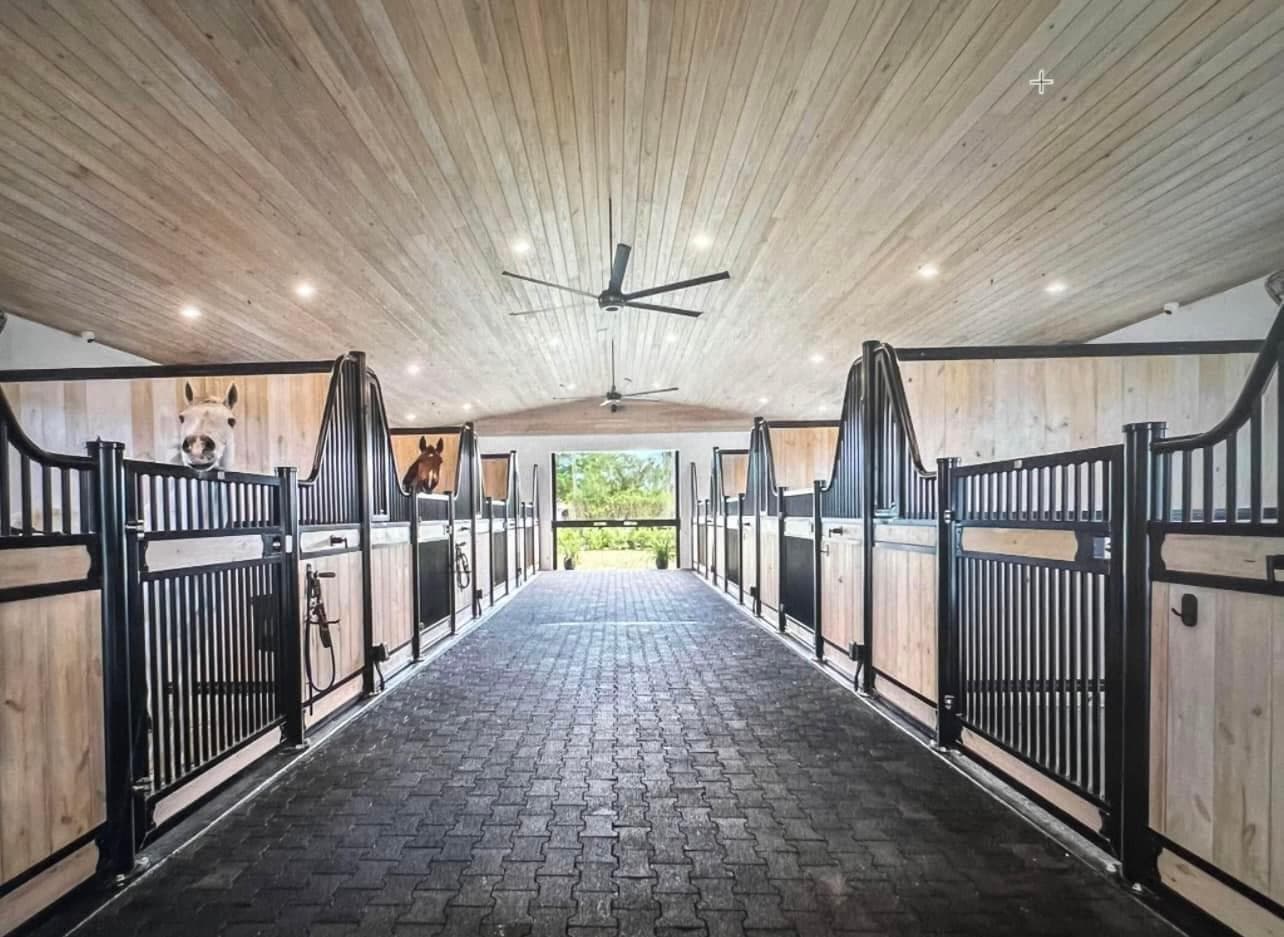 14322 Drafthorse Lane # Stalls, Wellington, FL 33414 — zdjęcie 3