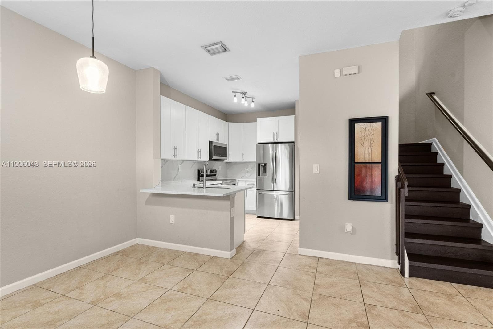 3540 NW 30th Pl, Lauderdale Lakes, FL 33311 — zdjęcie 3