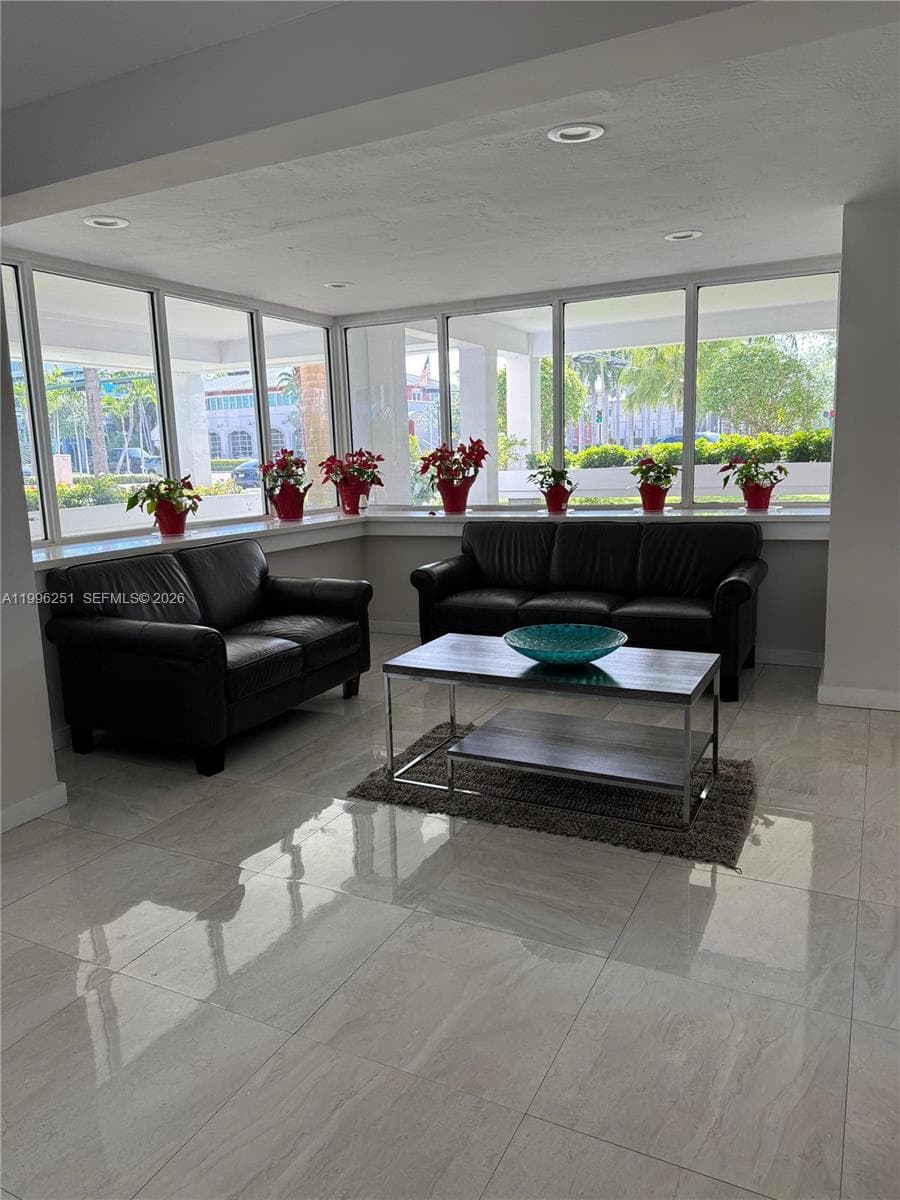 555 Crandon Blvd # 43, Key Biscayne, FL 33149 — zdjęcie 4