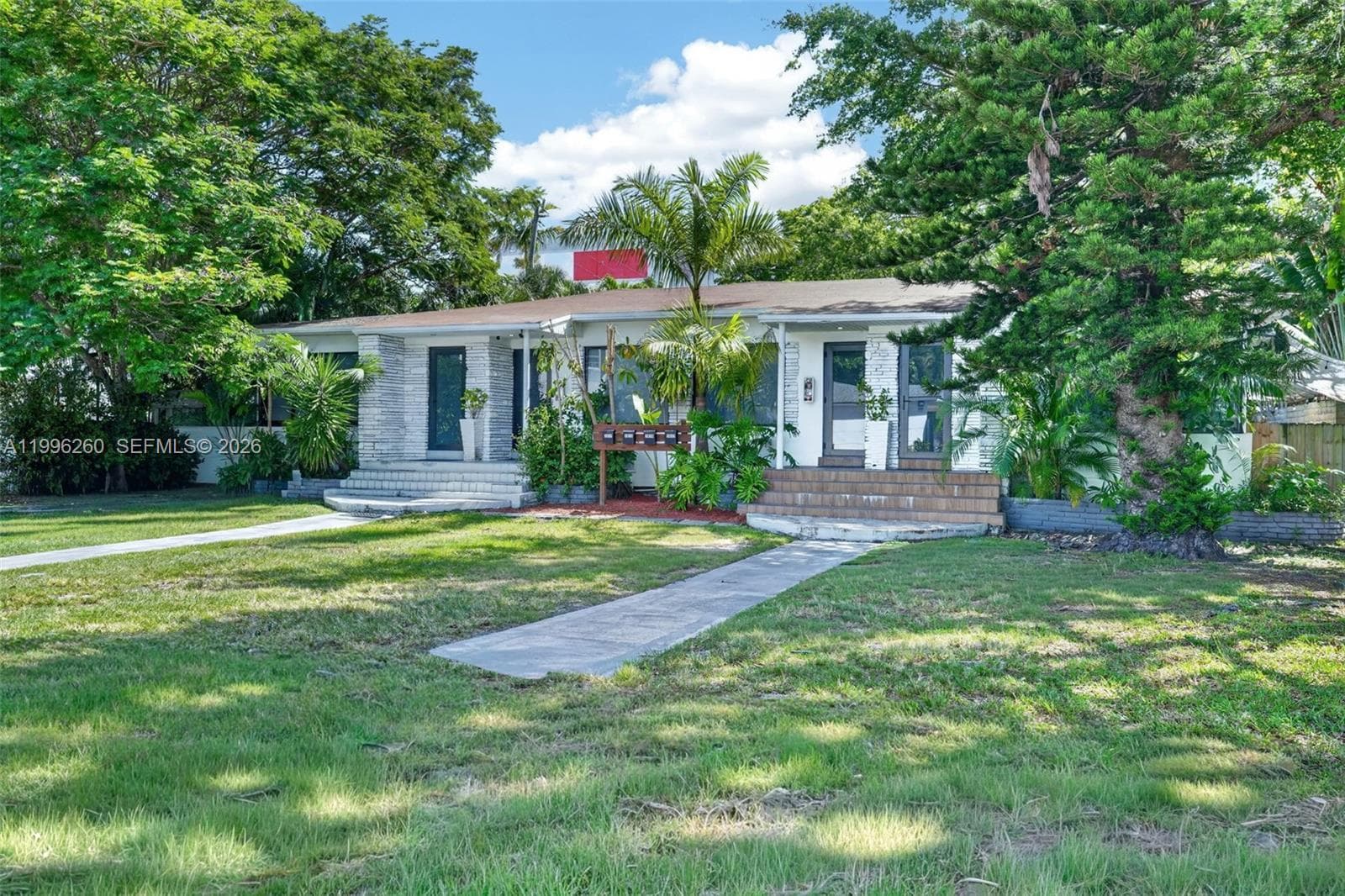 7811 NE 10th Ct, Miami, FL 33138 — zdjęcie 2
