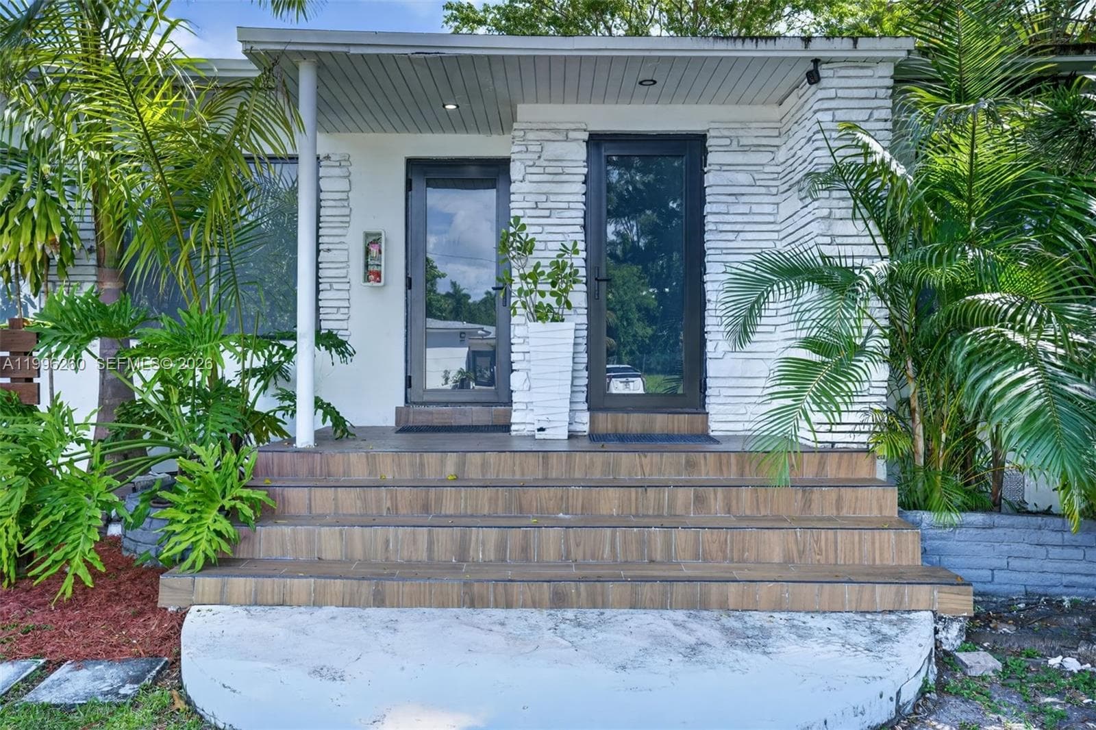 7811 NE 10th Ct, Miami, FL 33138 — zdjęcie 3