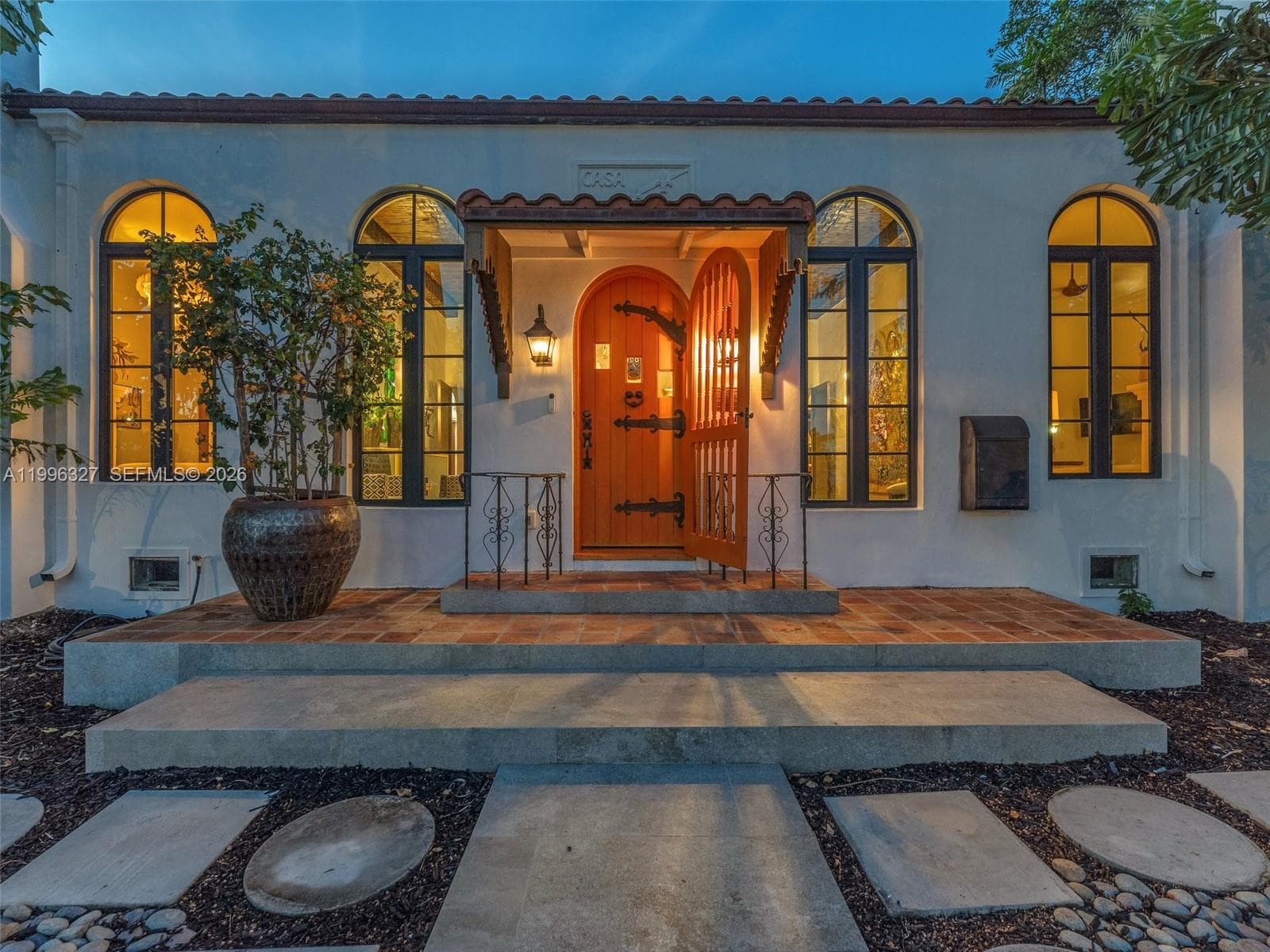 1321 Tyler St, Hollywood, FL 33019 — zdjęcie 2