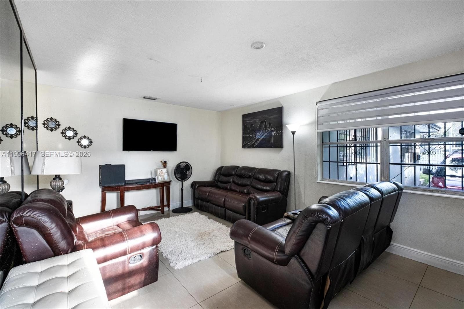 1519 NW 40th St, Miami, FL 33142 — zdjęcie 3