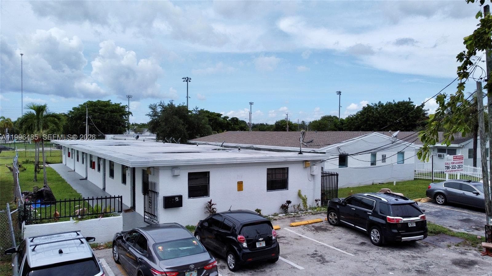 715 NW 7th Ave # 2, Hallandale Beach, FL 33009 — zdjęcie 3