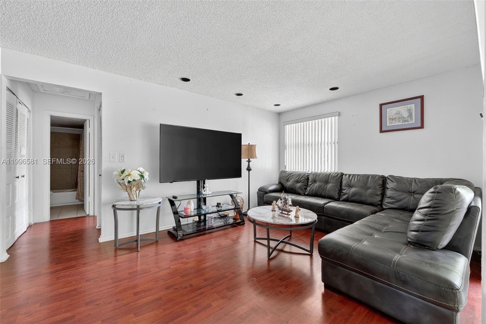 20015 NE 3rd Ct # 6, Miami, FL 33179 — zdjęcie 2