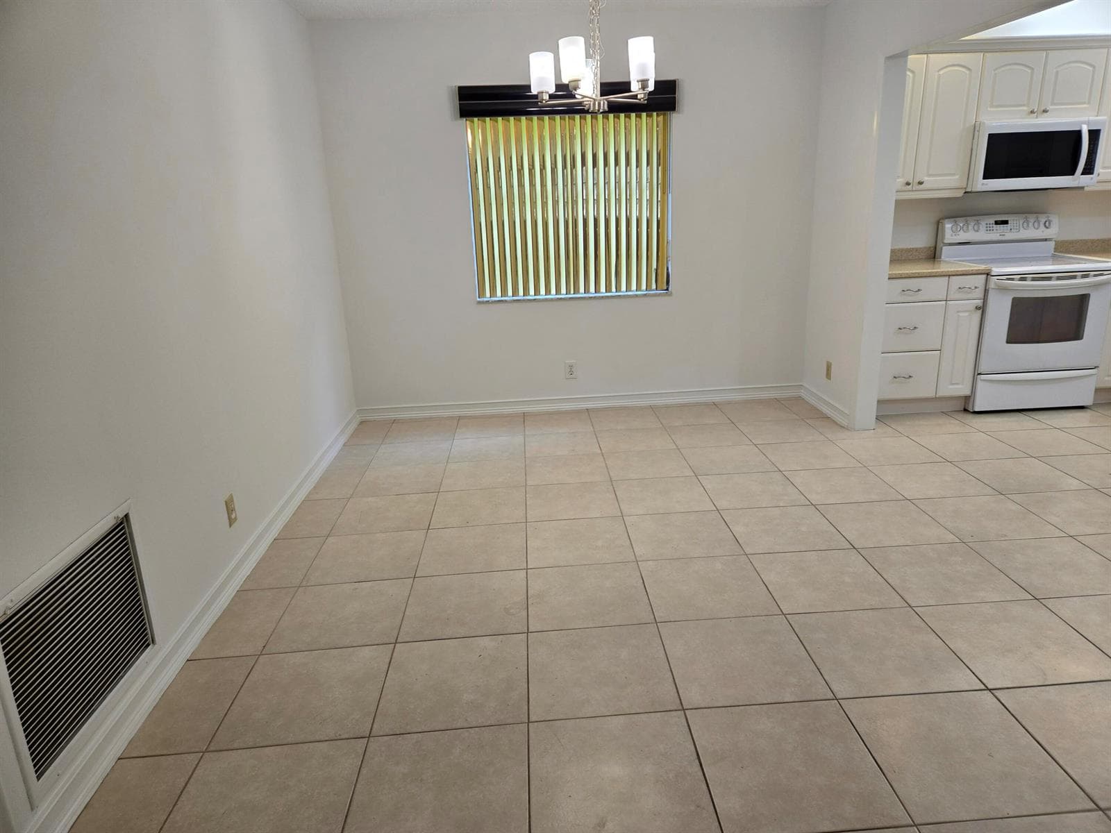 10125 NW 71st Street, Tamarac, FL 33321 — zdjęcie 5