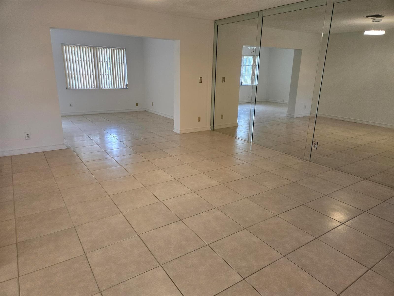 10125 NW 71st Street, Tamarac, FL 33321 — zdjęcie 4