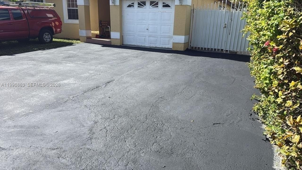 19712 NW 82nd Pl, Hialeah, FL 33015 — zdjęcie 4