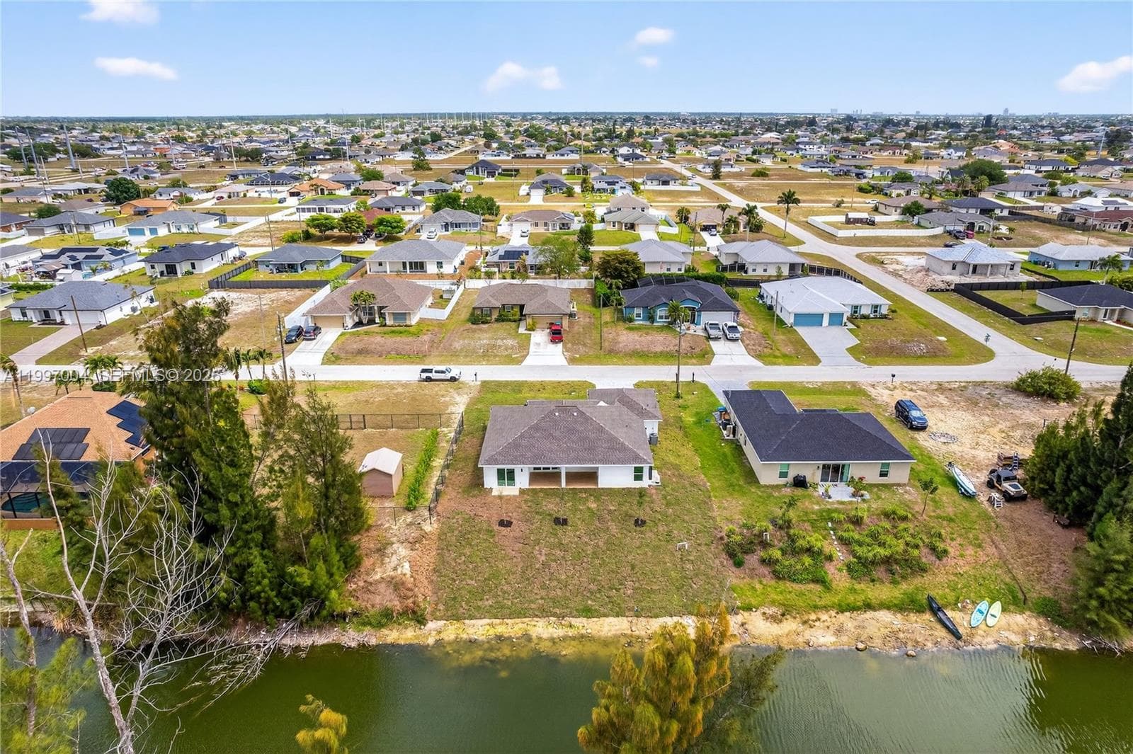 2210 NW 2nd Ave, Other City - In The State Of Florida, FL 33993 — zdjęcie 5